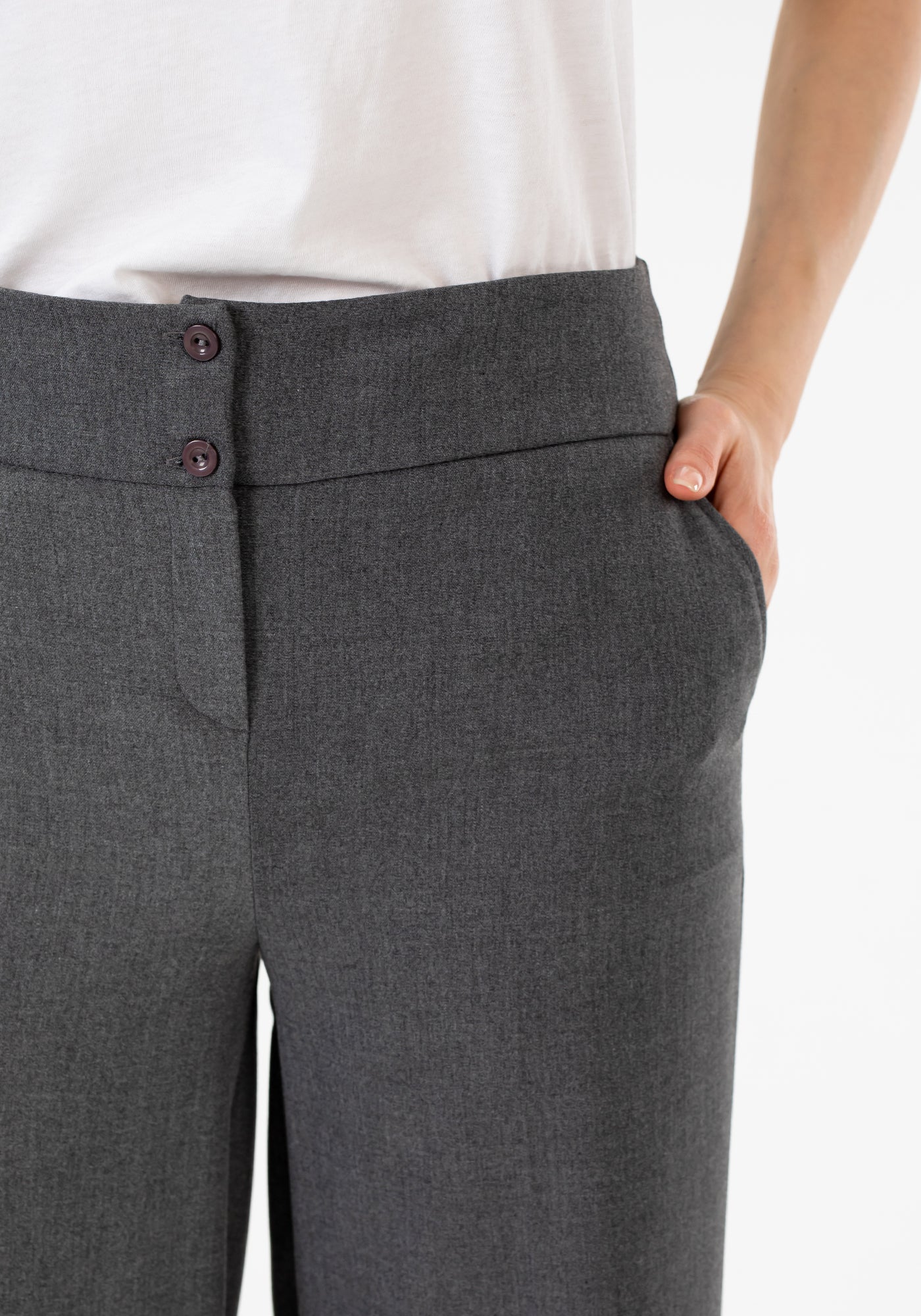 Effortless Chic: Women's Grey Wide Leg Cropped Pants G-Line