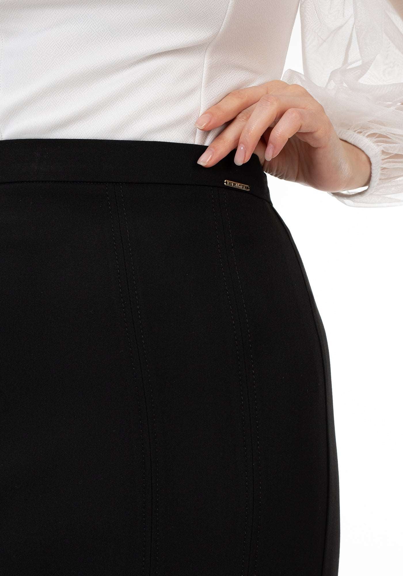 Black Ankle Length Plus Size Back Split Maxi Skirt G-Line