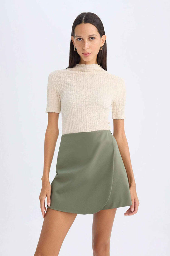 Knitted Slim Fit Mock Neck Short Sleeve Short Sleeve T-Shirt