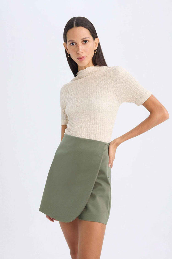 Knitted Slim Fit Mock Neck Short Sleeve Short Sleeve T-Shirt