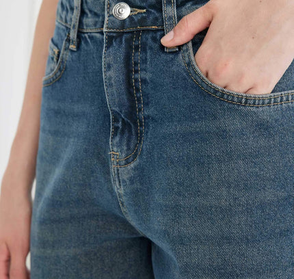 Mom Fit High Waist Skinny Leg Washed Jeans