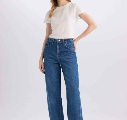 Mom Fit High Waist Skinny Leg Washed Jeans