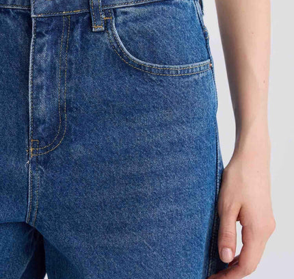 Mom Fit High Waist Skinny Leg Washed Jeans