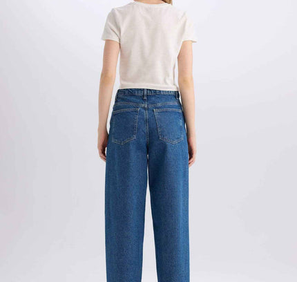 Mom Fit High Waist Skinny Leg Washed Jeans