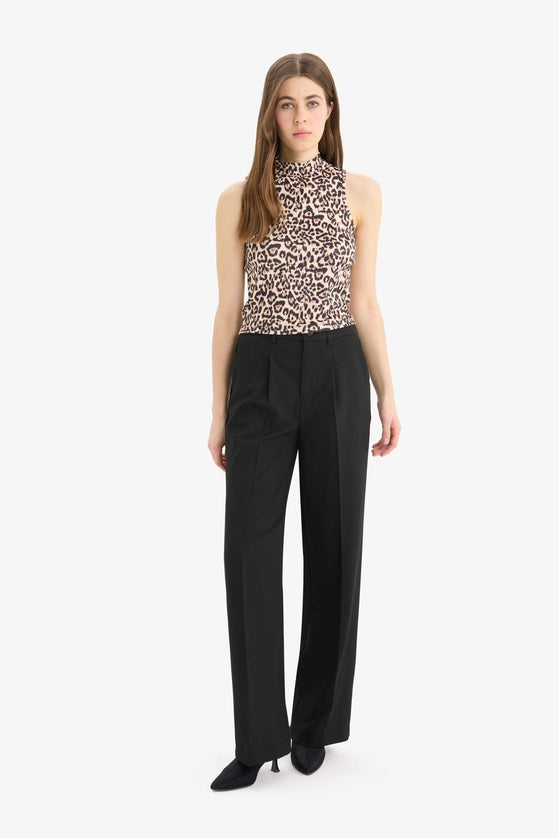 Slim Fit Half Turtleneck Leopard Sleeveless Blouse