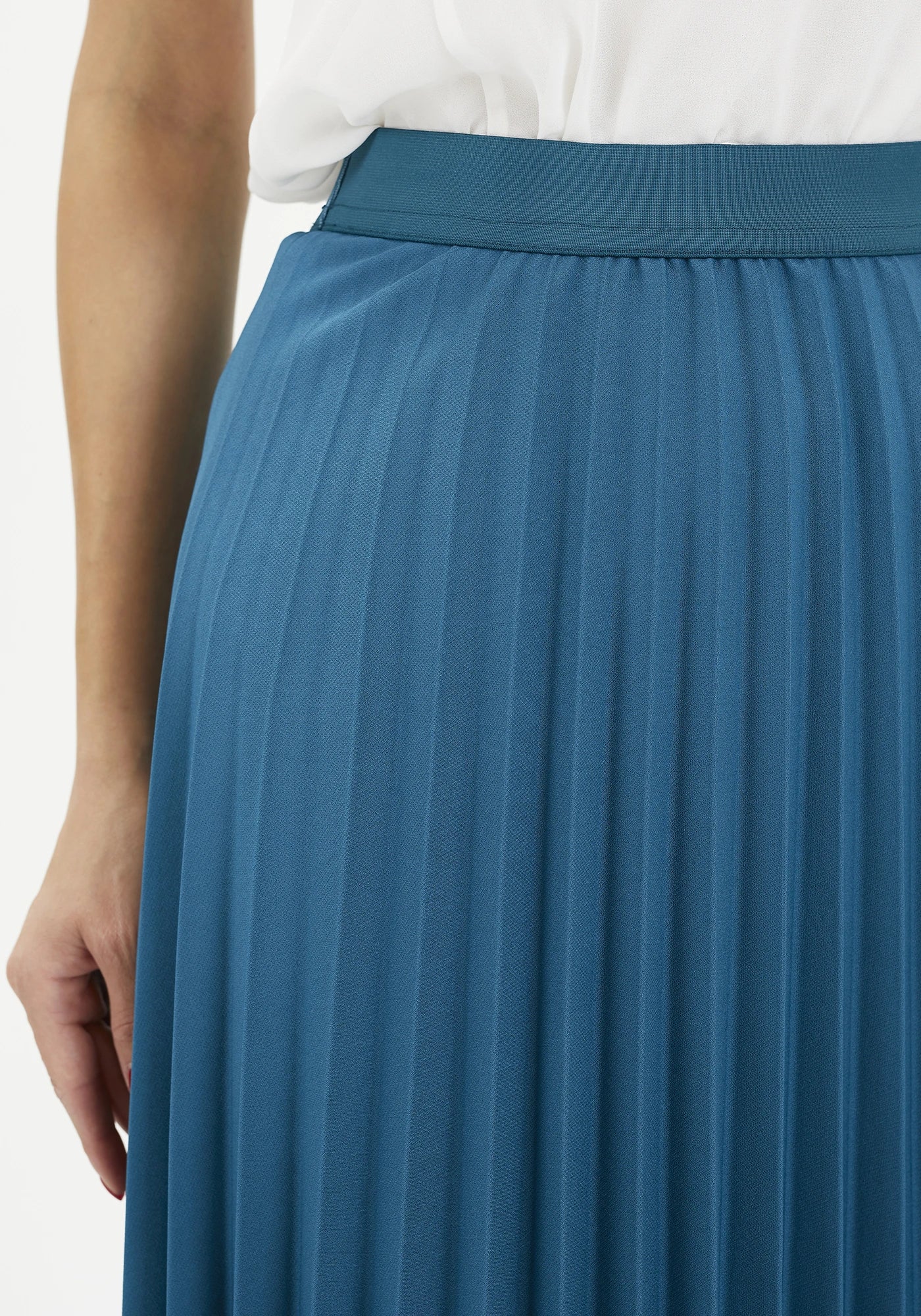 G-Line Pleated Midi Skirt - Elastic Waist Below The Knee Plisse Skirt G-Line