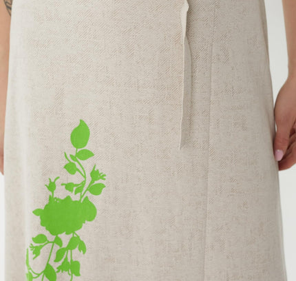 Belt-Detail Green Leaf-Embroidered, Slit Sporty Chic Stone Midi Skirt