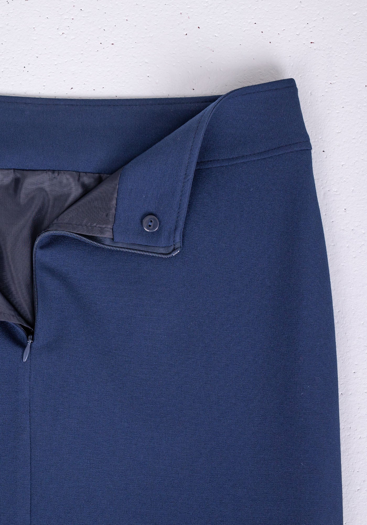Navy Blue Back Vented Midi Pencil Skirt G-Line