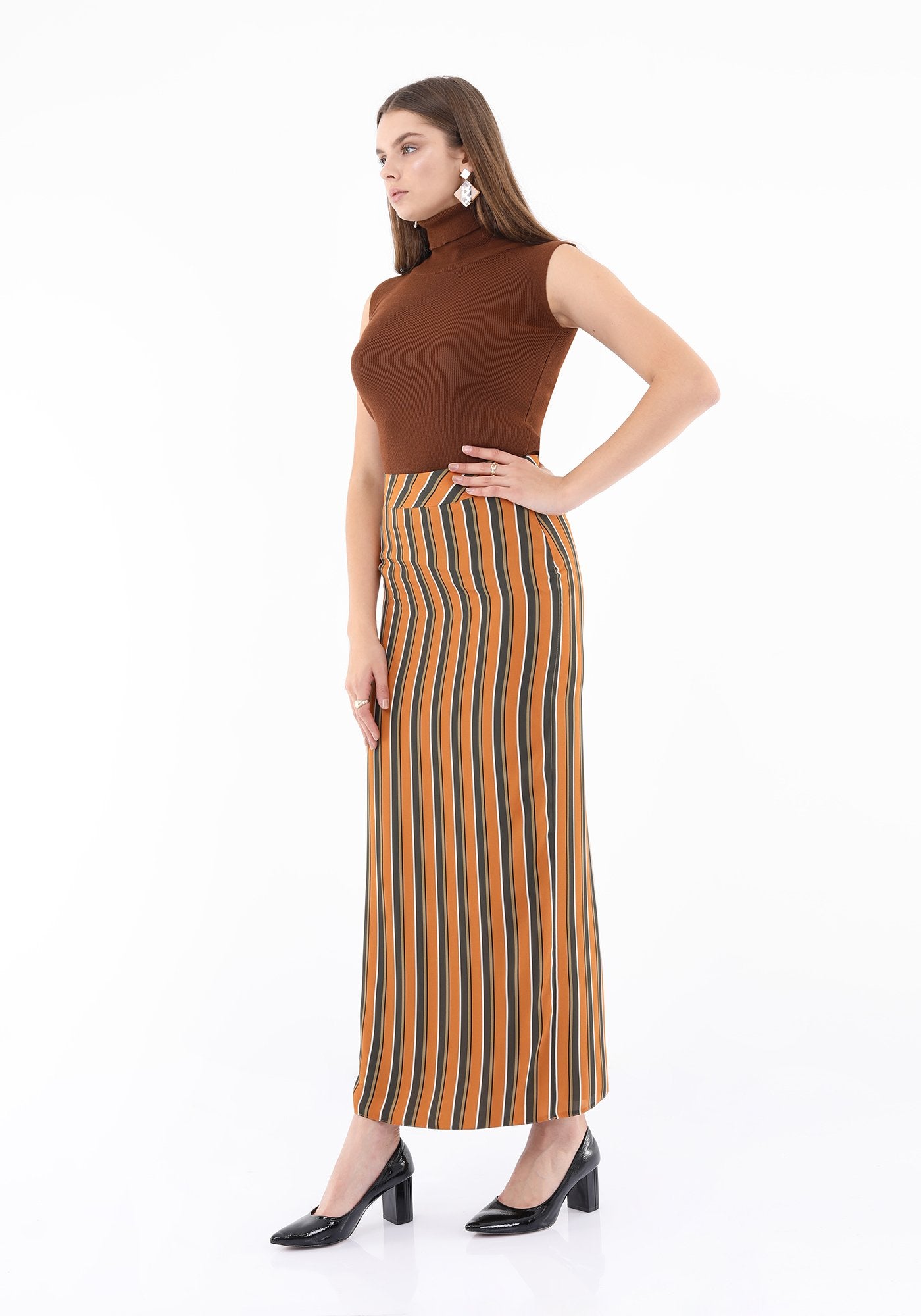 Guzella Women's Striped Mustard Maxi Pencil Skirt with White Thin Plisse Slit Guzella