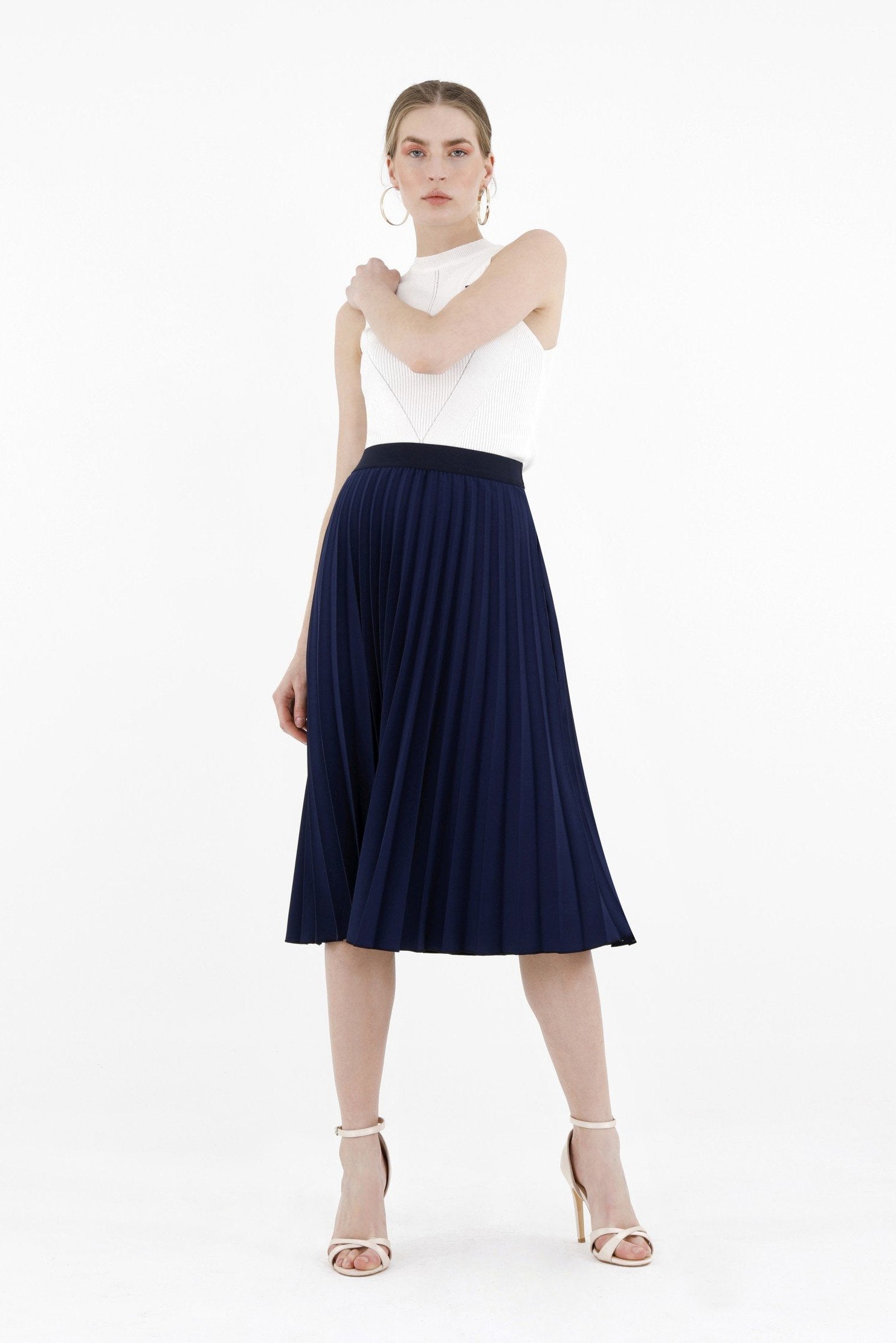 Pleated Skirt High Waist Elastic Waist Band Midi Skirt G-Line